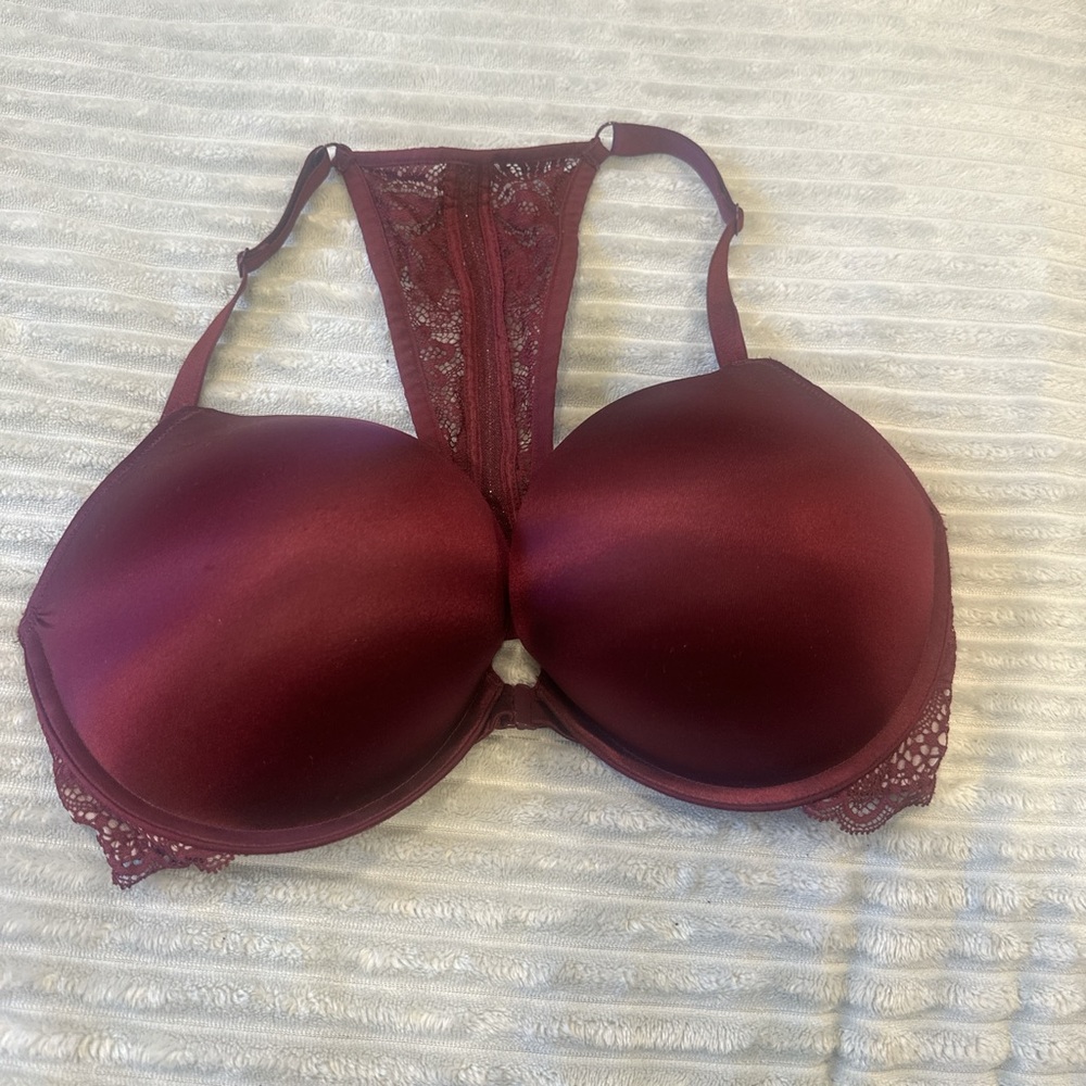Elegant Lace-Back Burgundy Bra